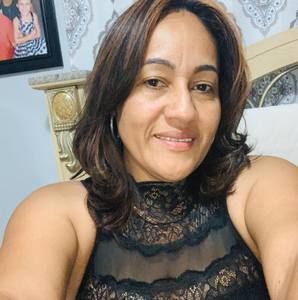 Meet your Posher, Roxana